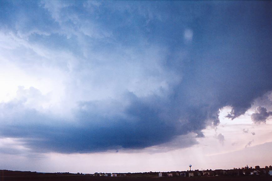 cumulonimbus thunderstorm_base : NW of Sioux City, South Dakota, USA   9 May 2004