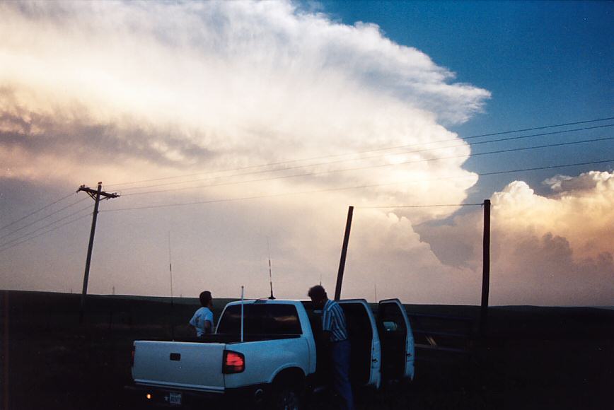 anvil thunderstorm_anvils : NW of Topeka, Kansas, USA   24 May 2004