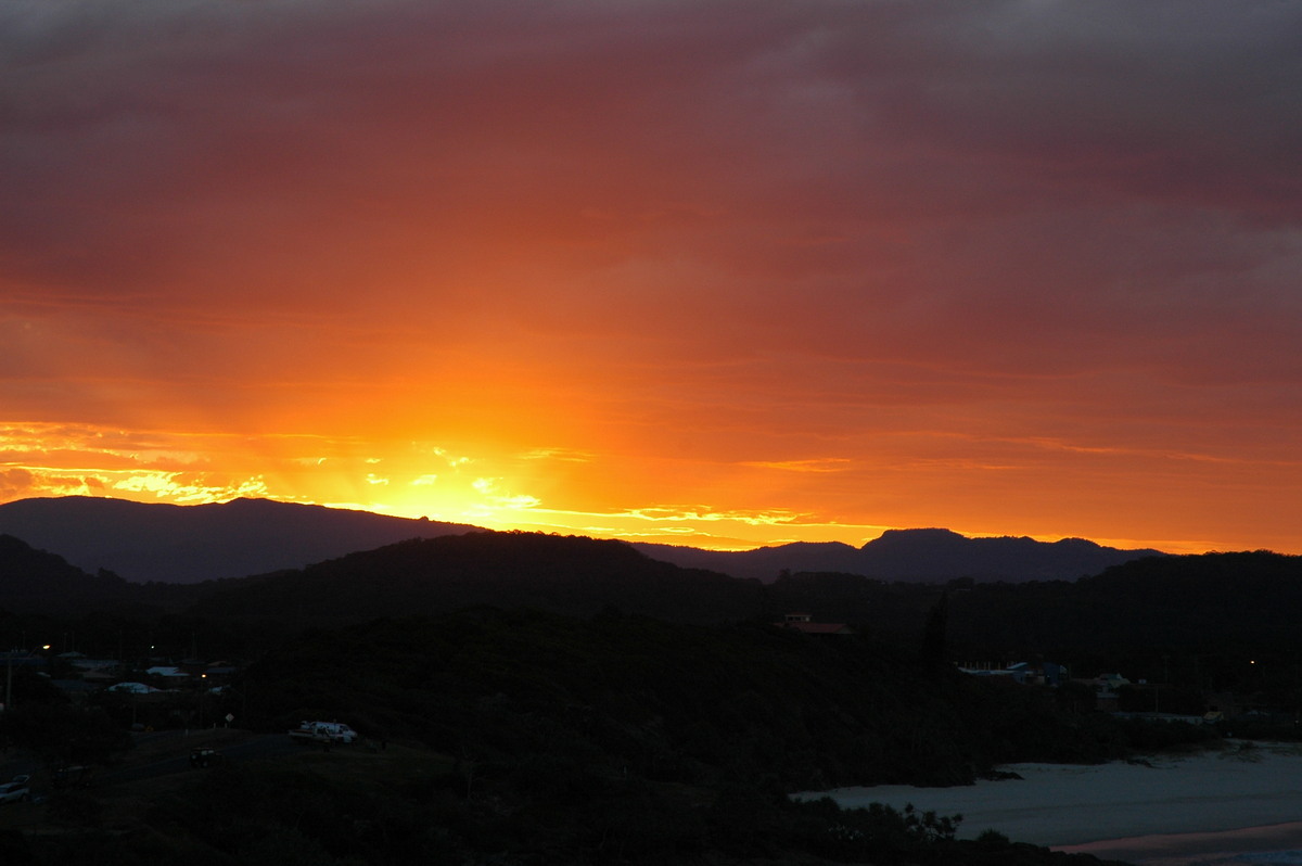 sunset sunset_pictures : Cabarita, NSW   17 July 2004