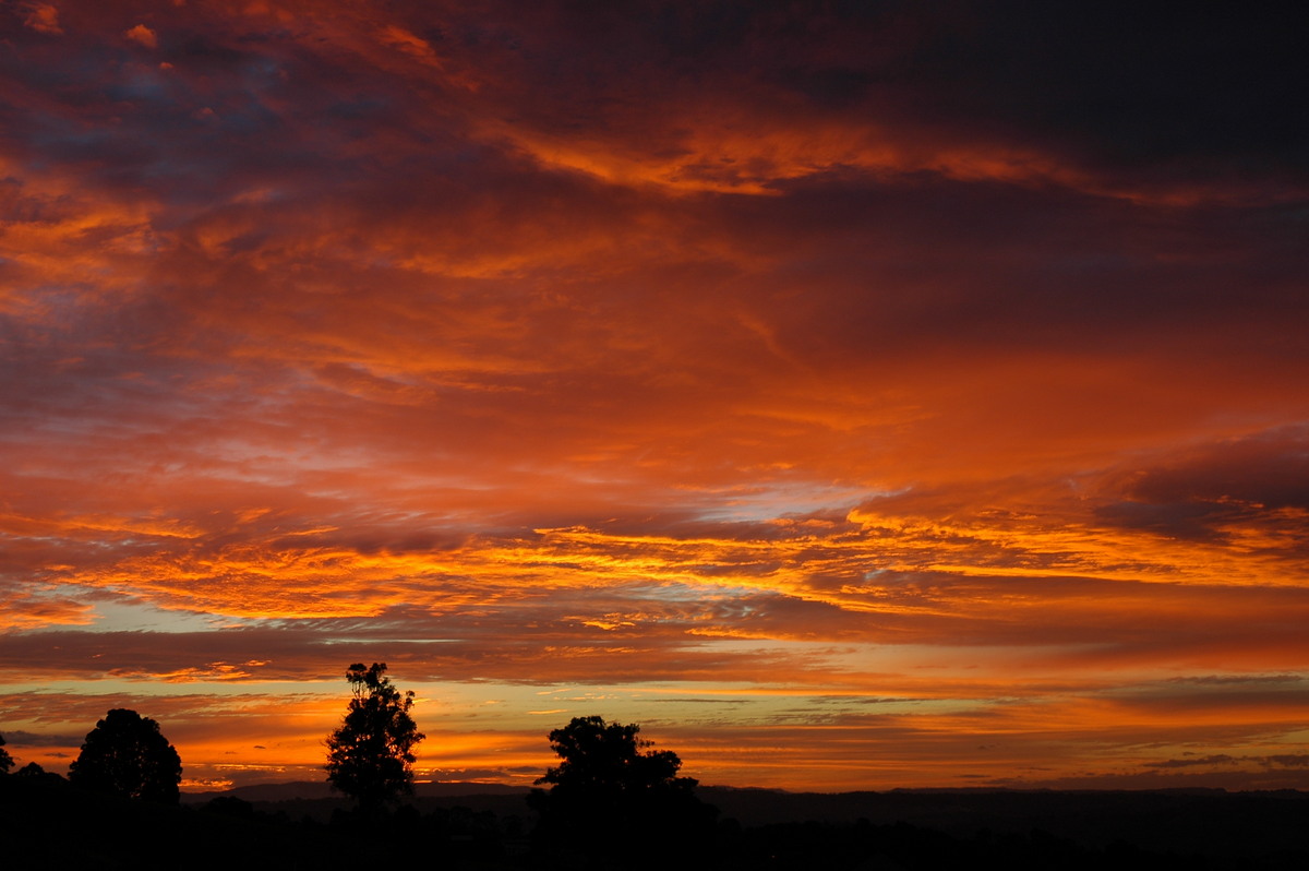 sunset sunset_pictures : McLeans Ridges, NSW   25 July 2004