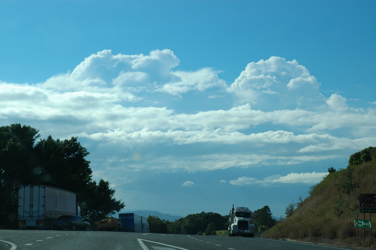 stratocumulus stratocumulus_cloud : Saint Helena, NSW   30 July 2004