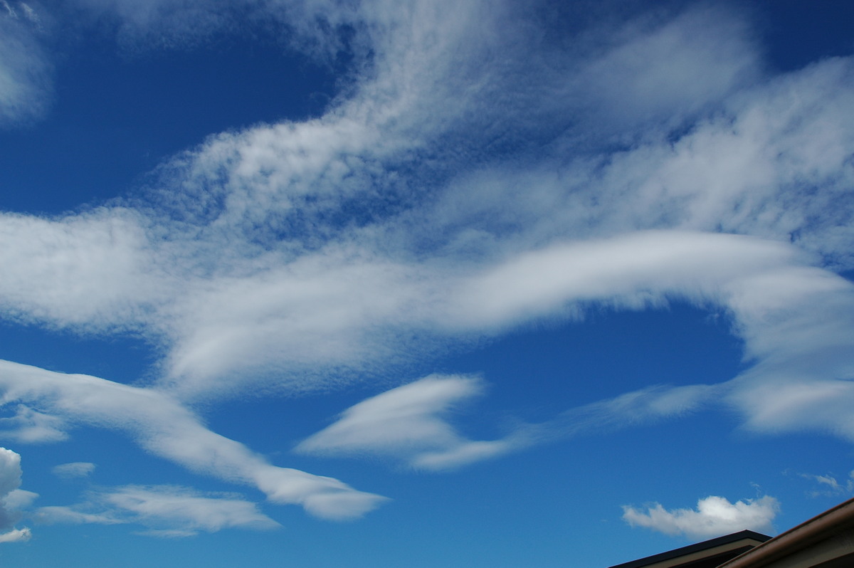 altocumulus lenticularis : McLeans Ridges, NSW   1 August 2004