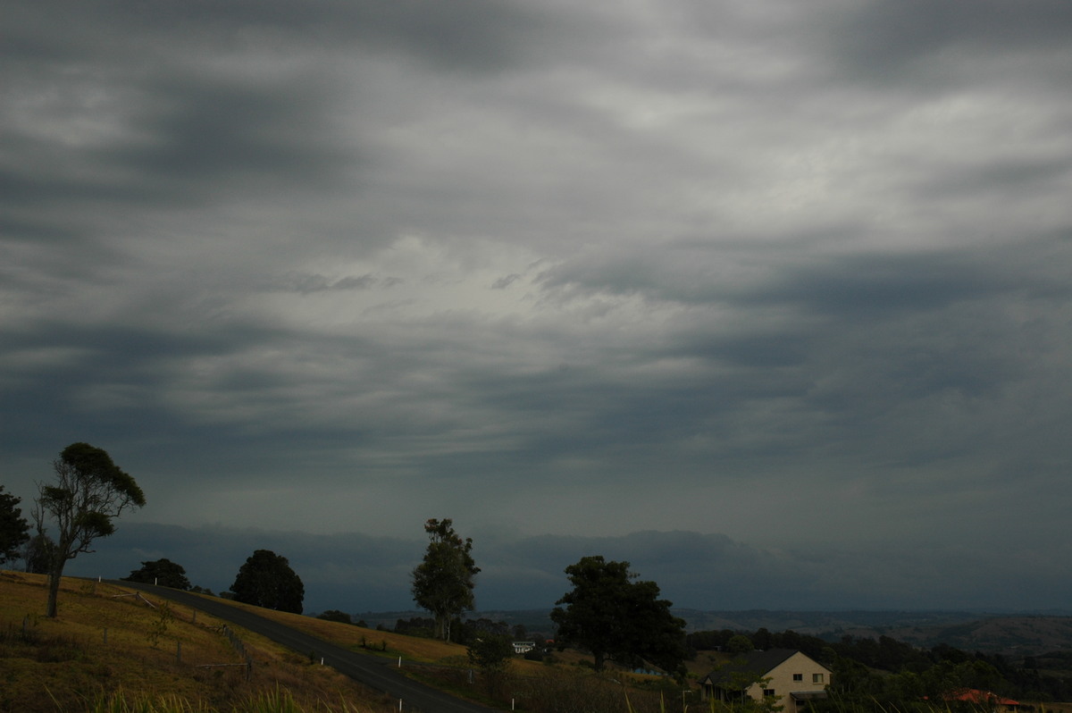 cumulonimbus thunderstorm_base : McLeans Ridges, NSW   1 October 2004