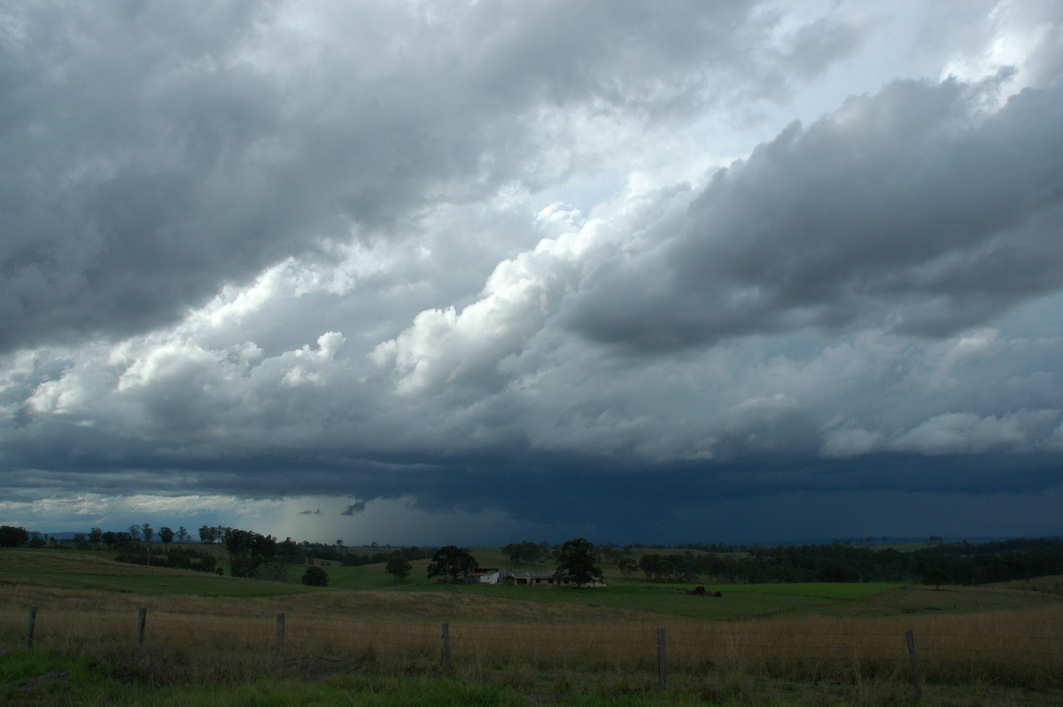 cumulonimbus thunderstorm_base : W of Casino, NSW   9 November 2004