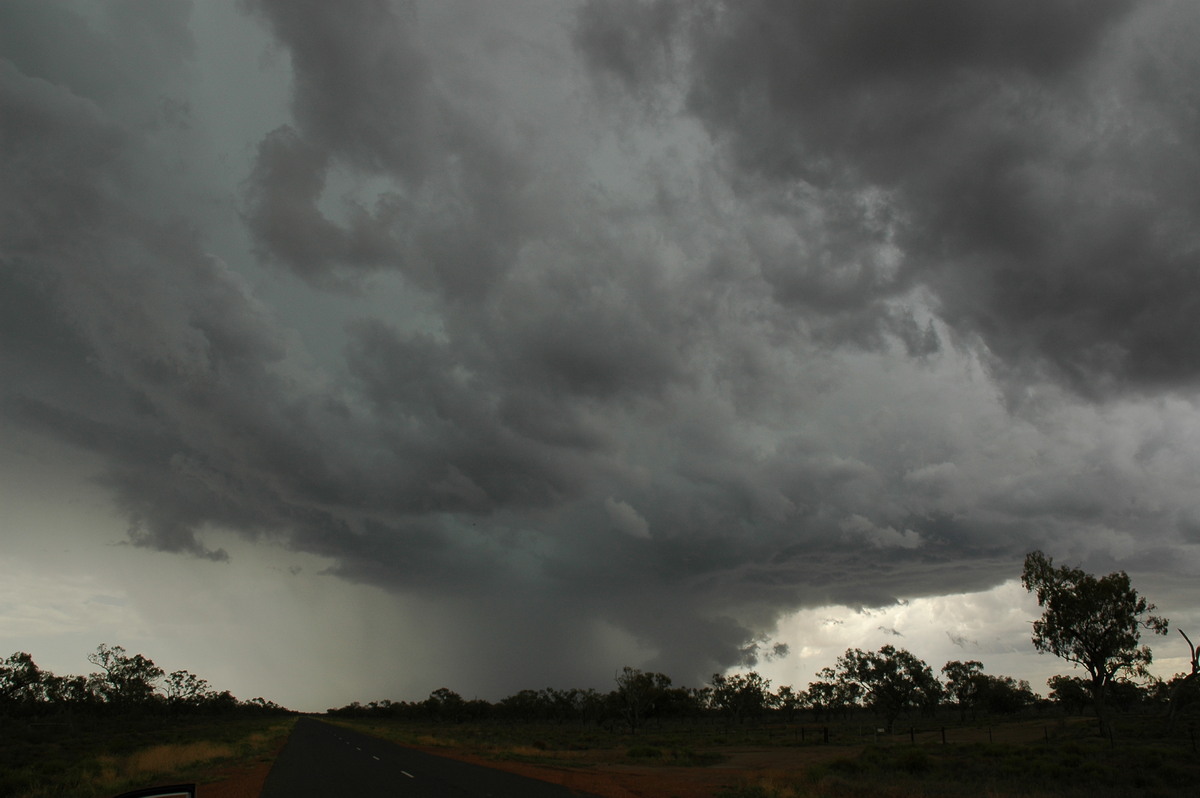 wallcloud thunderstorm_wall_cloud : W of Walgett, NSW   8 December 2004