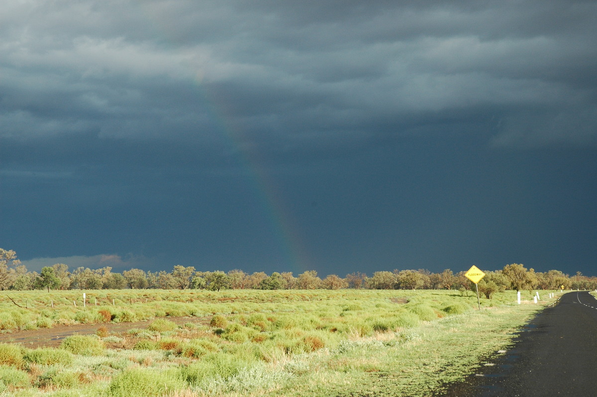 rainbow rainbow_pictures : S of Walgett, NSW   8 December 2004