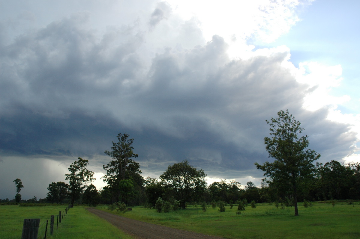 shelfcloud shelf_cloud : near Whiporie, NSW   19 December 2004