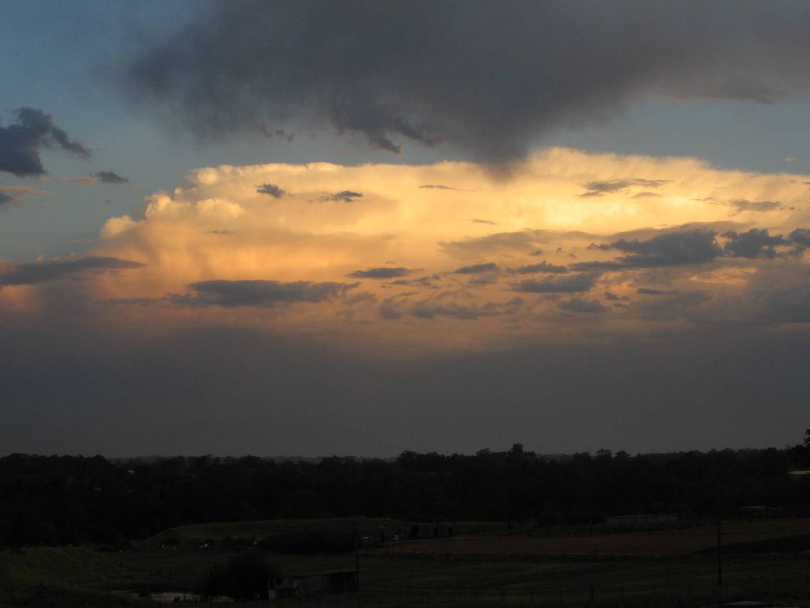 thunderstorm cumulonimbus_incus : Schofields, NSW   14 January 2005