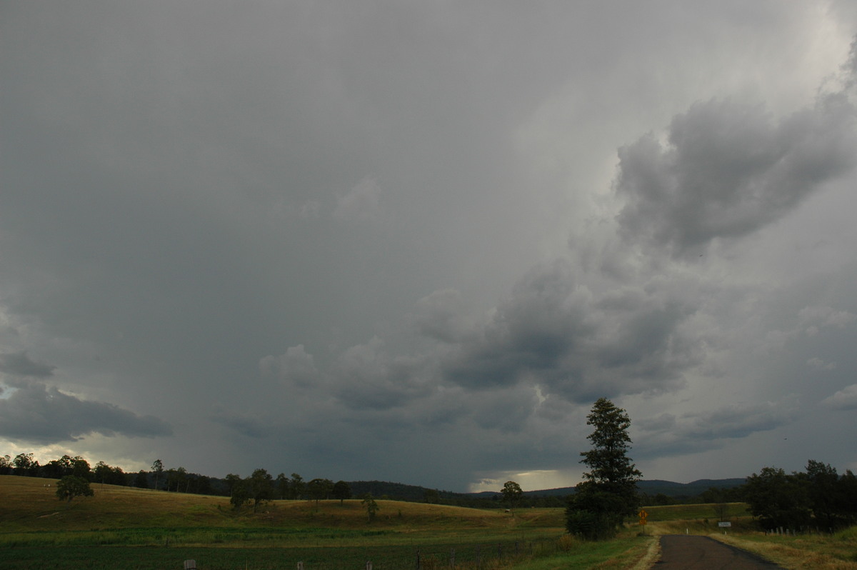 thunderstorm cumulonimbus_incus : Tabulam, NSW   22 January 2005