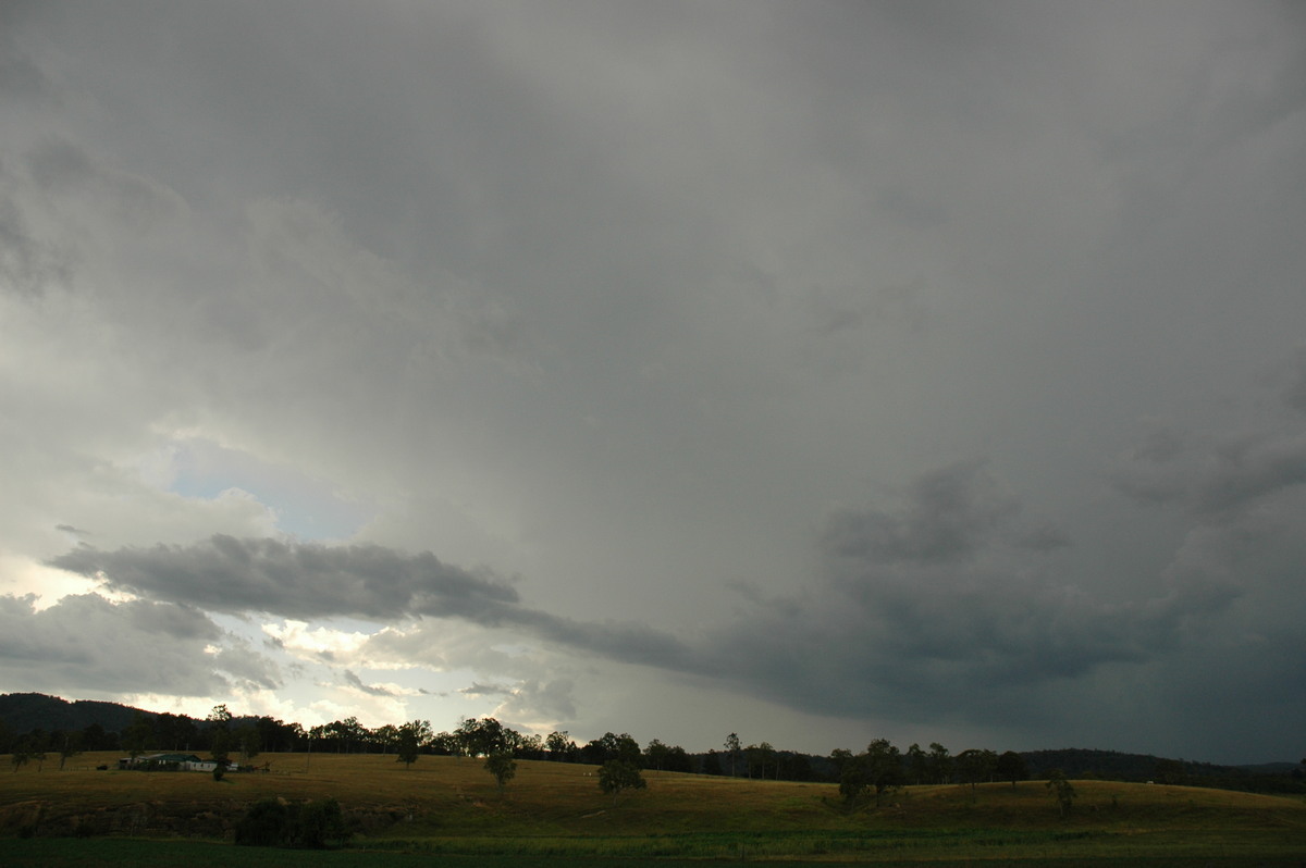 cumulonimbus thunderstorm_base : Tabulam, NSW   22 January 2005