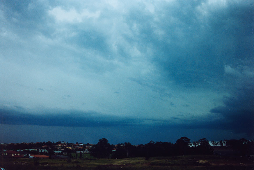 inflowband thunderstorm_inflow_band : Parklea, NSW   2 February 2005