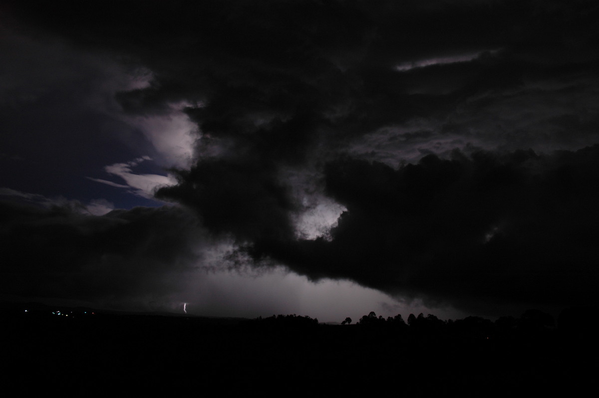 lightning lightning_bolts : McLeans Ridges, NSW   17 February 2005