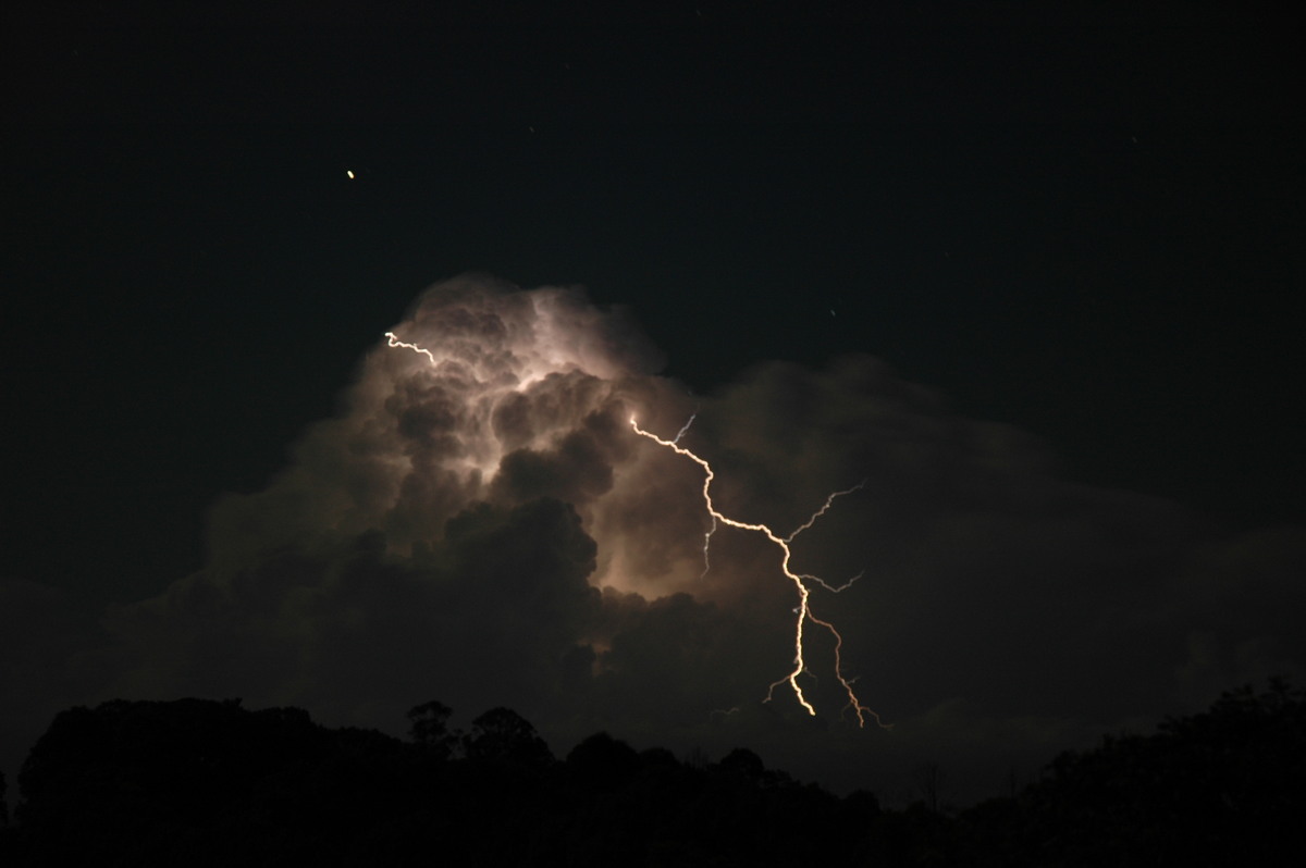 lightning lightning_bolts : McLeans Ridges, NSW   22 March 2005