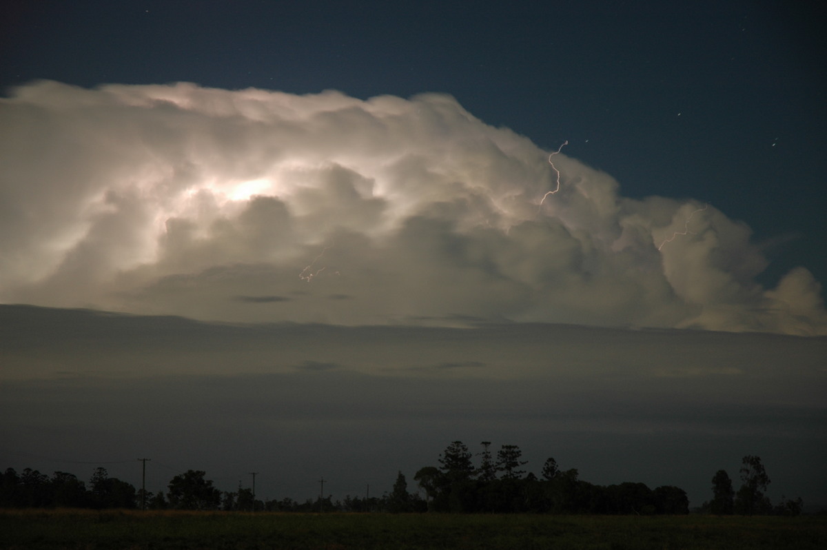 lightning lightning_bolts : Coraki, NSW   25 March 2005