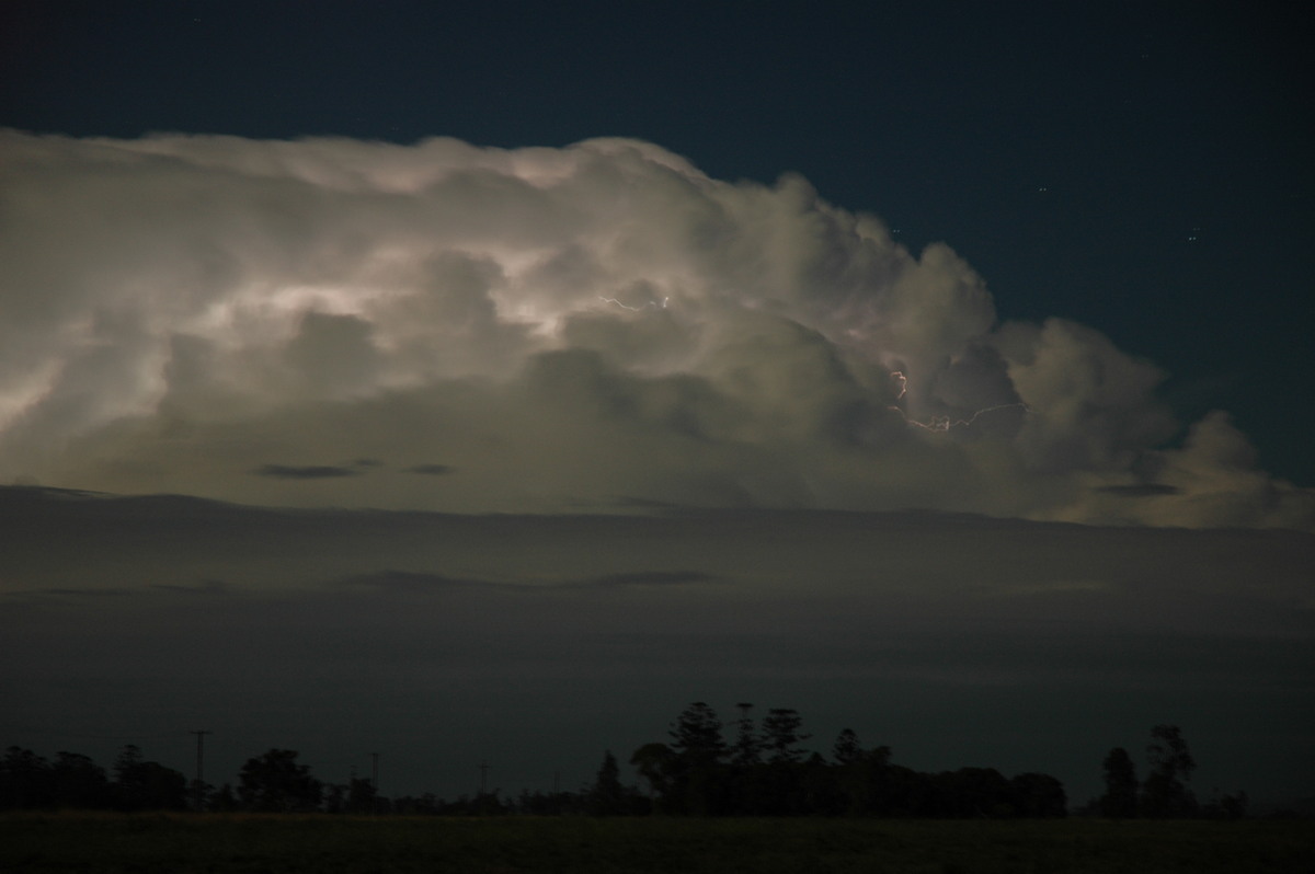 lightning lightning_bolts : Coraki, NSW   25 March 2005