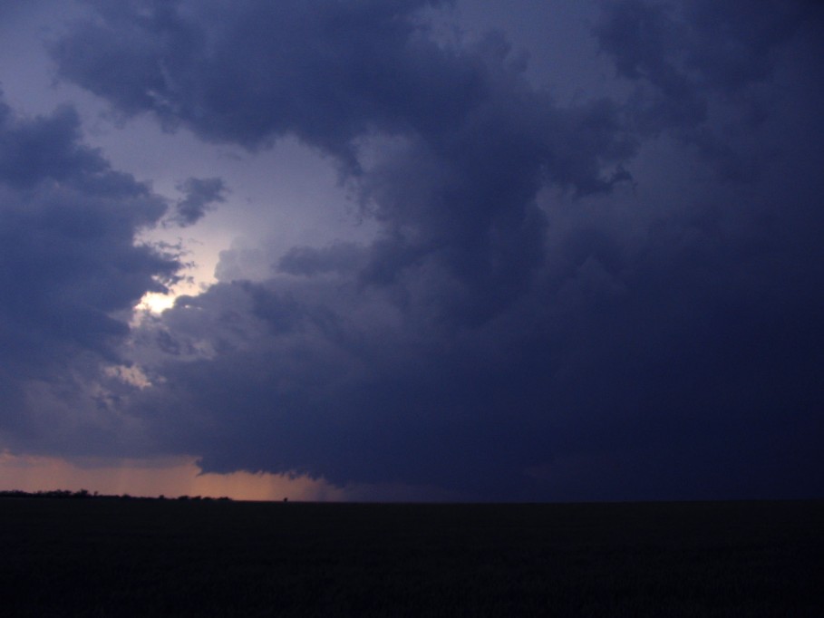 wallcloud thunderstorm_wall_cloud : near Paducah, Texas, USA   13 May 2005