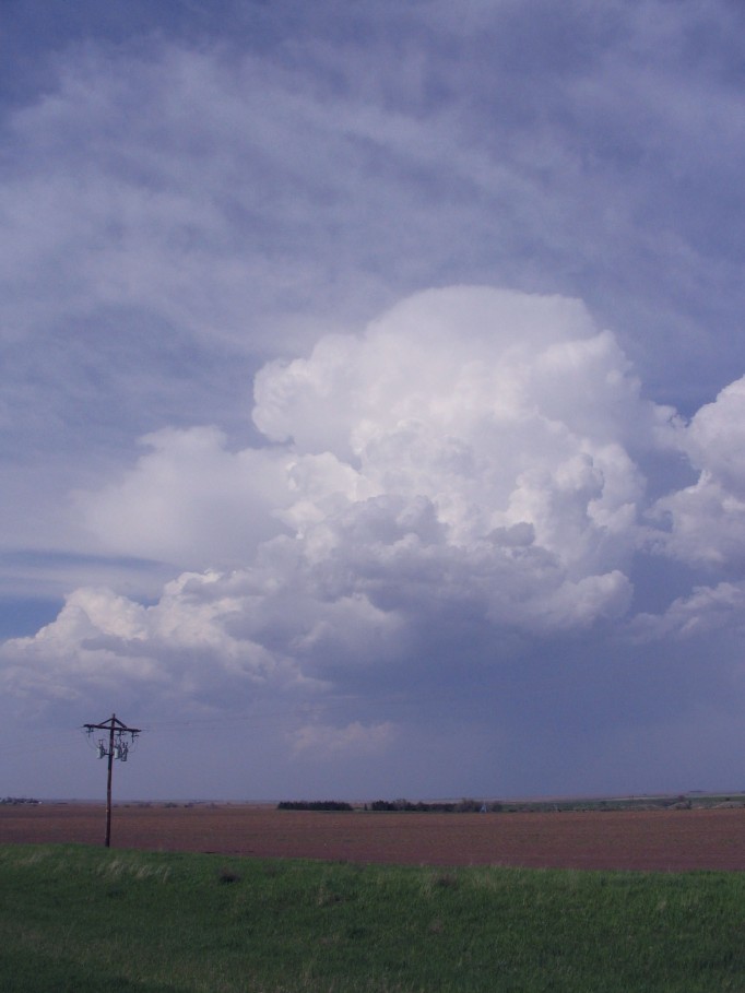 cirrus cirrus_cloud : N of McCook, Nebraska, USA   17 May 2005