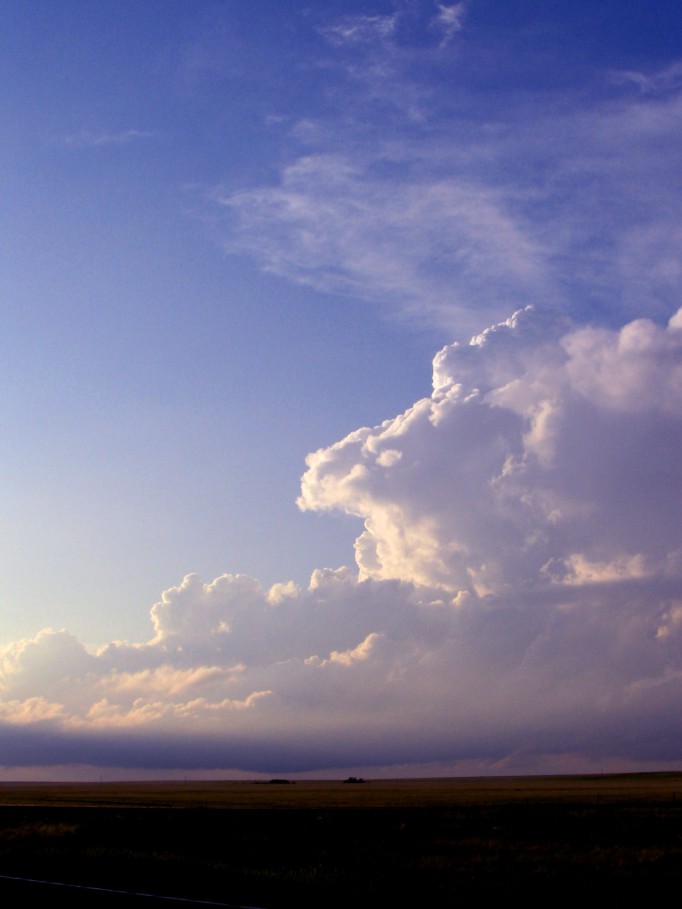 cirrus cirrus_cloud : SE of Des Moines, New Mexico, USA   30 May 2005