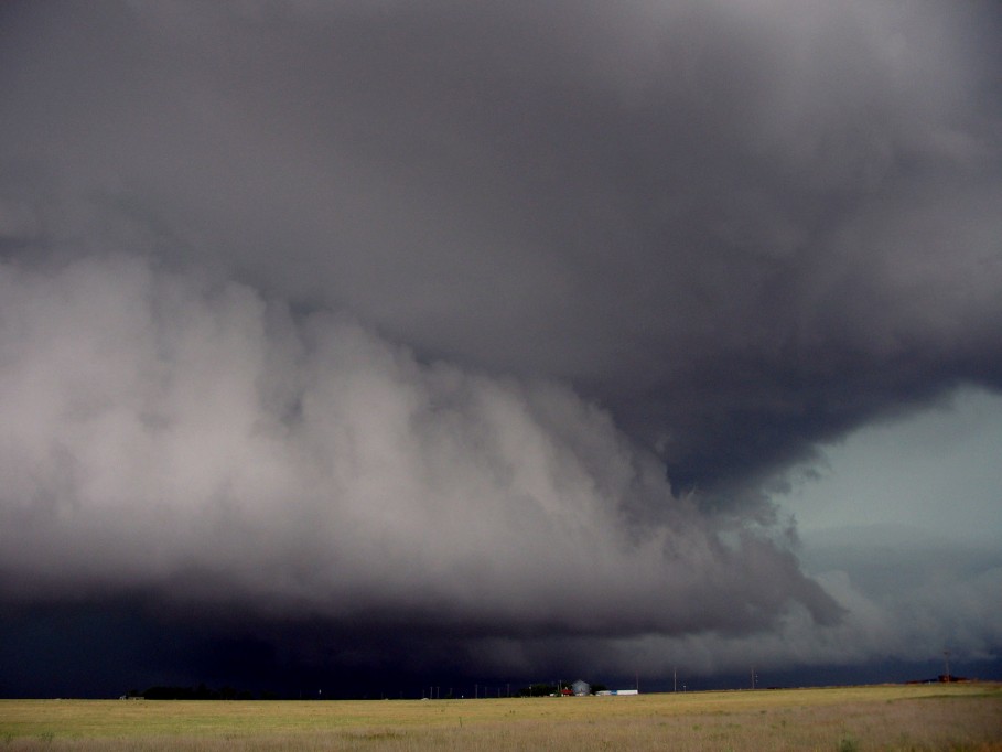 cumulonimbus thunderstorm_base : near Dimmit, Texas, USA   31 May 2005