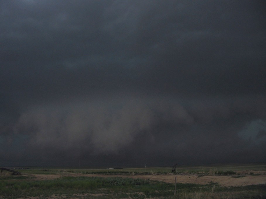 cumulonimbus supercell_thunderstorm : near Lindon, Colorado, USA   2 June 2005