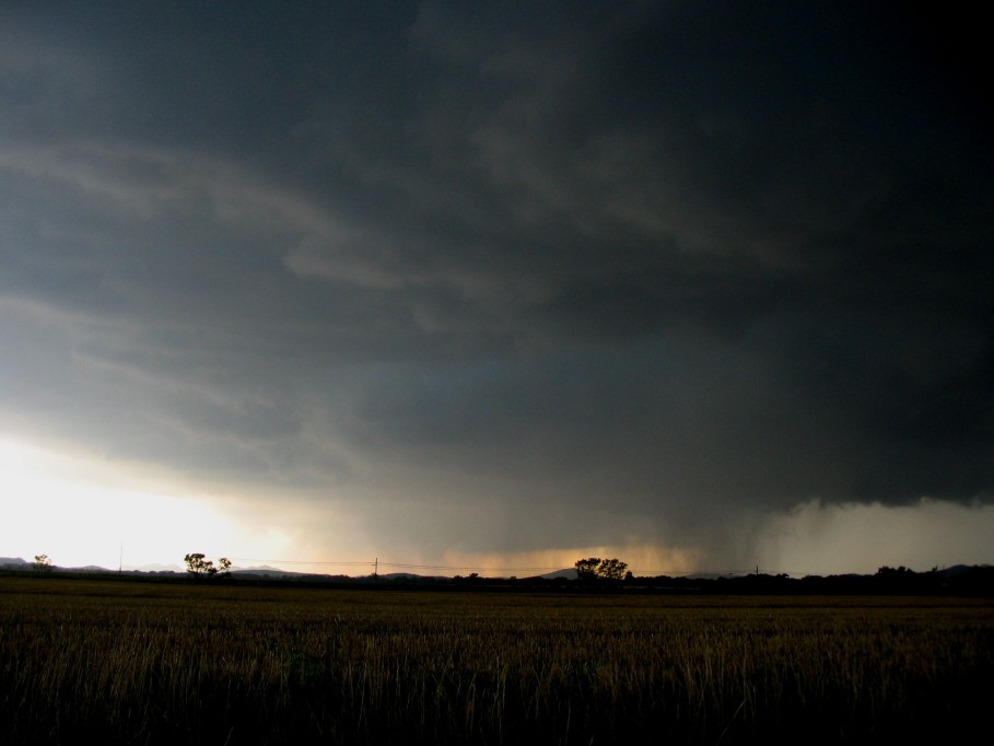 cumulonimbus thunderstorm_base : Mountain Park, N of Snyder, Oklahoma, USA   5 June 2005