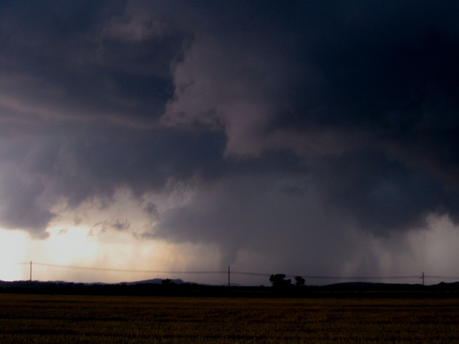 cumulonimbus supercell_thunderstorm : Mountain Park, N of Snyder, Oklahoma, USA   5 June 2005