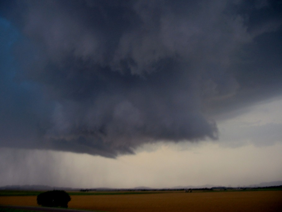 cumulonimbus supercell_thunderstorm : near Snyder, Oklahoma, USA   5 June 2005