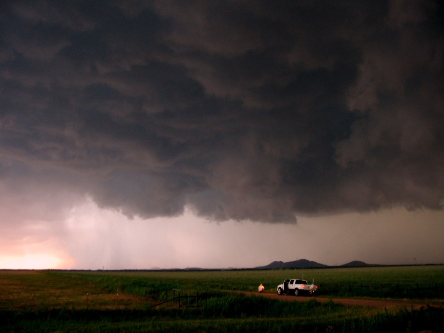 wallcloud thunderstorm_wall_cloud : near Snyder, Oklahoma, USA   5 June 2005