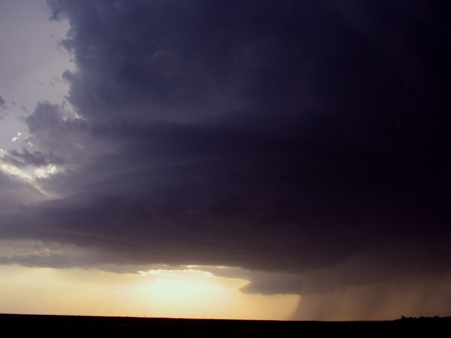 cumulonimbus supercell_thunderstorm : Lebanon, Nebraska, USA   6 June 2005