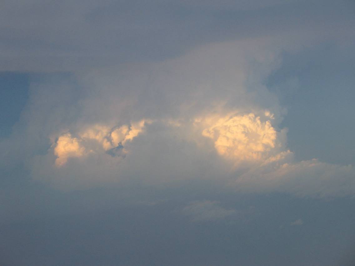 cloudsflying clouds_taken_from_plane : above W Texas, USA   9 June 2005