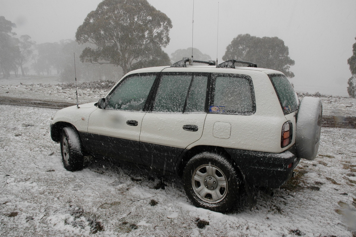 snow snow_pictures : Ben Lomond, NSW   23 June 2005
