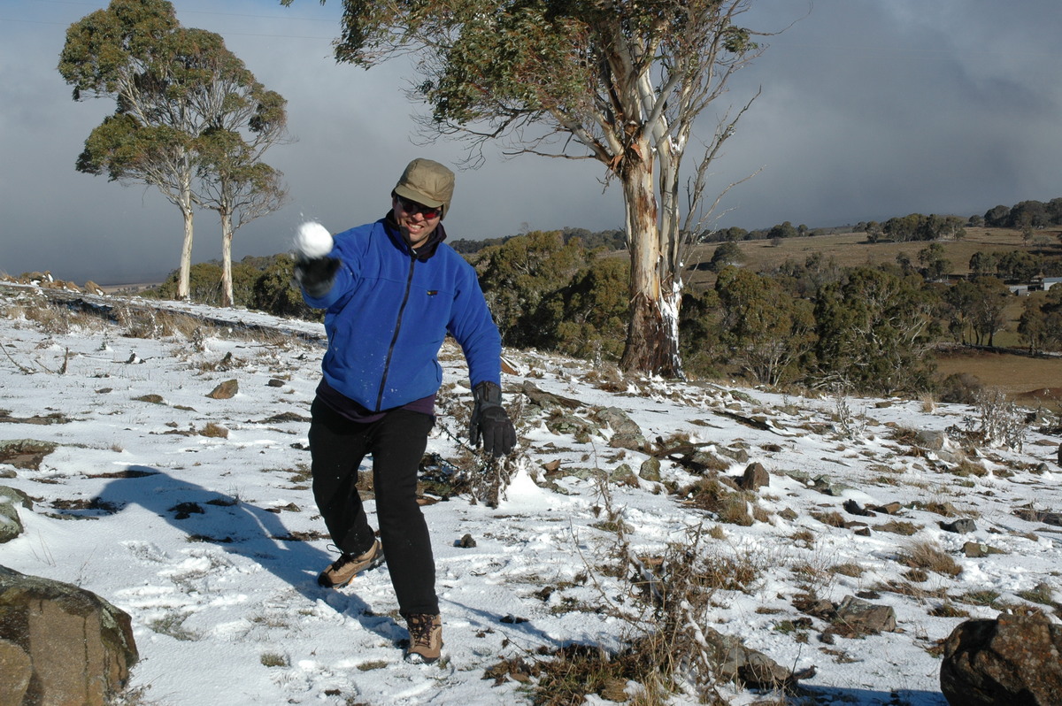 snow snow_pictures : Ben Lomond, NSW   23 June 2005