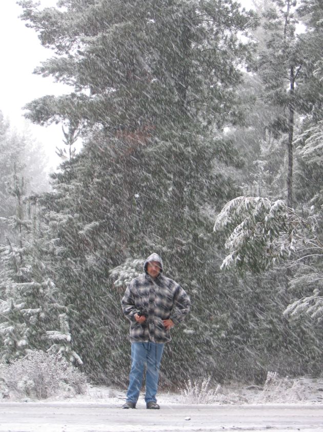 snow snow_pictures : near Shooters Hill, NSW   10 August 2005