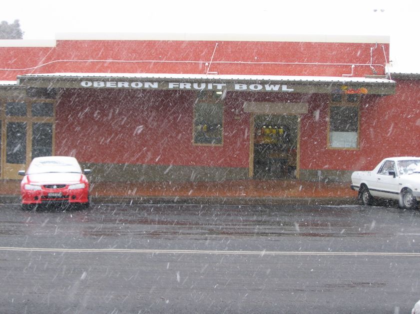 snow snow_pictures : Oberon, NSW   10 August 2005