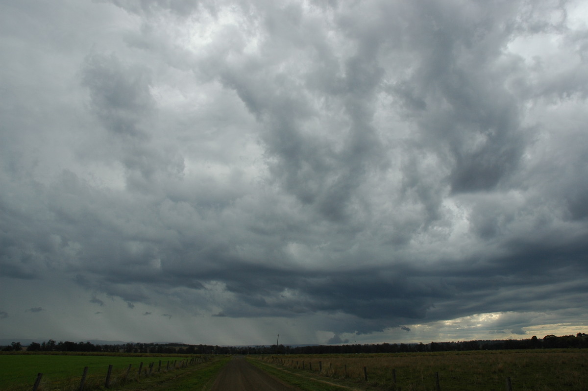 cumulonimbus thunderstorm_base : N of Casino, NSW   2 September 2005