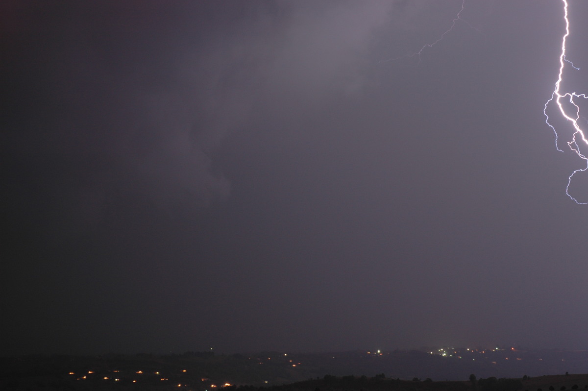 lightning lightning_bolts : McLeans Ridges, NSW   16 September 2005