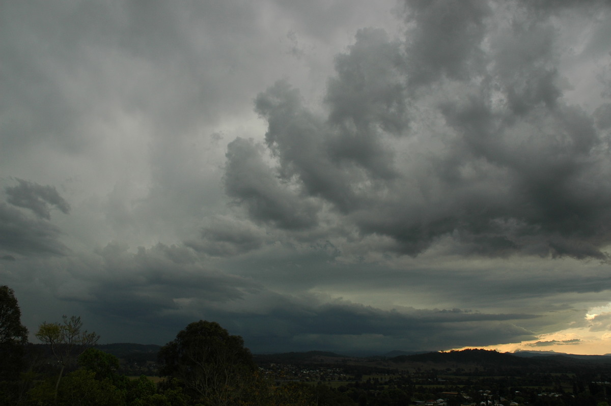 cumulonimbus thunderstorm_base : Kyogle, NSW   27 September 2005