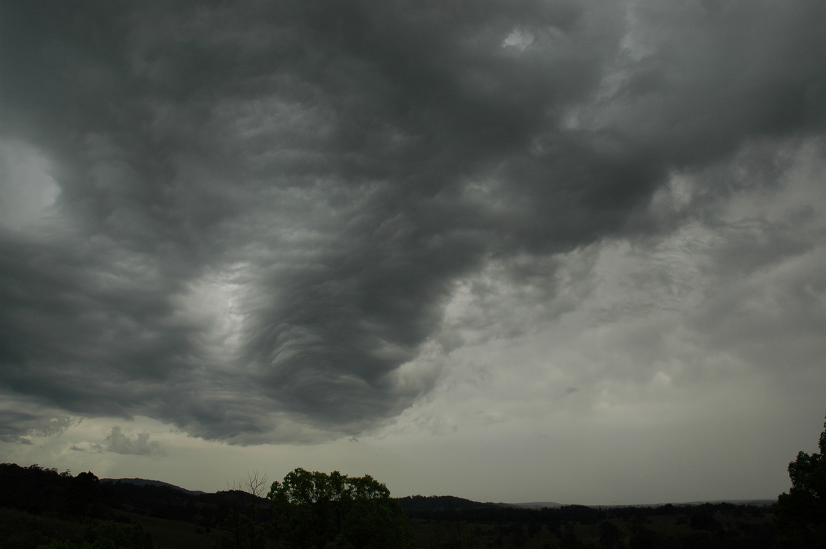 cumulonimbus thunderstorm_base : Kyogle, NSW   27 September 2005