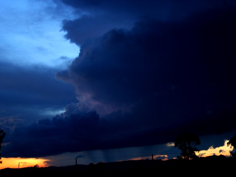 thunderstorm cumulonimbus_incus : Coonabarabran, NSW   25 November 2005