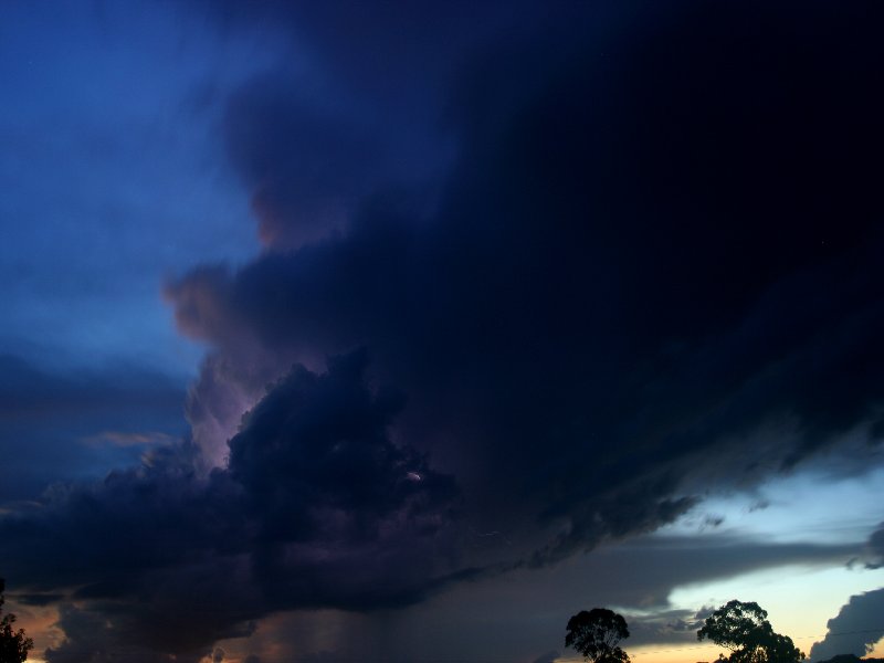 thunderstorm cumulonimbus_incus : Coonabarabran, NSW   25 November 2005