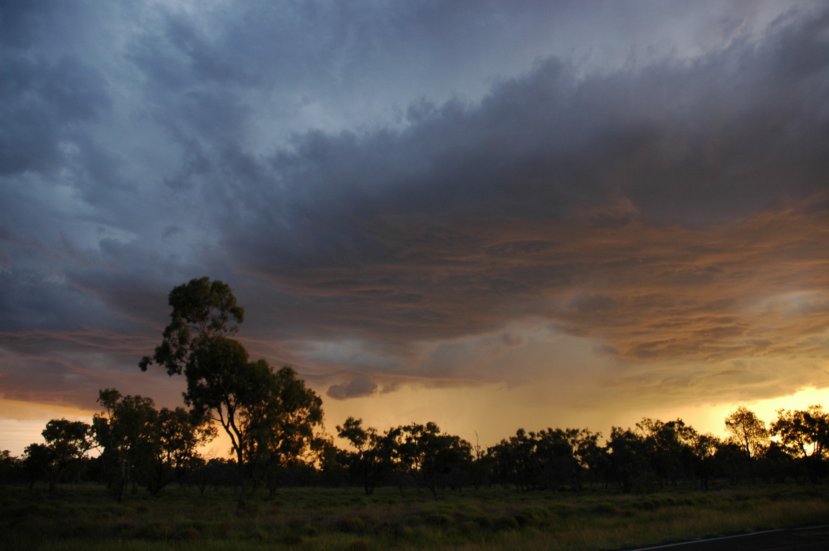 cumulonimbus thunderstorm_base : Collarenabri, NSW   26 November 2005