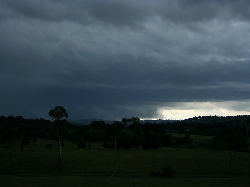 wallcloud thunderstorm_wall_cloud : Armidale, NSW   27 November 2005