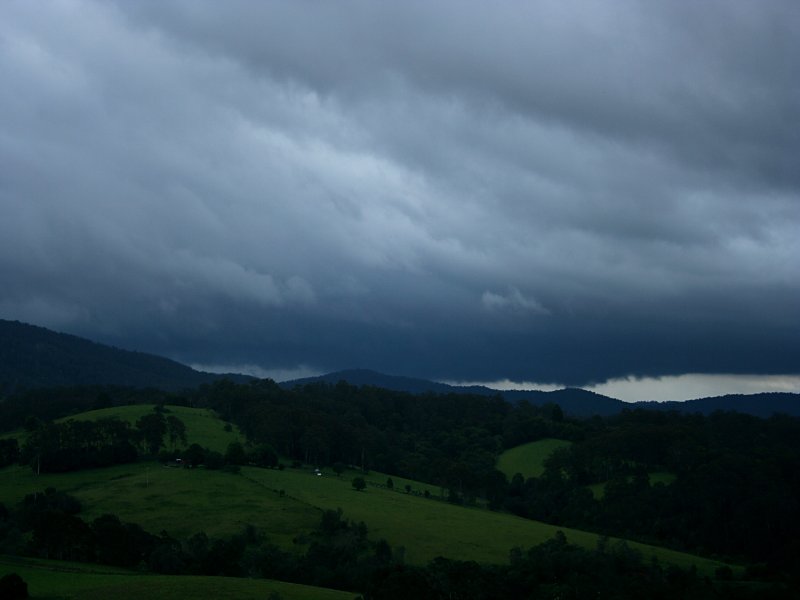 cumulonimbus thunderstorm_base : Dorrigo, NSW   27 November 2005