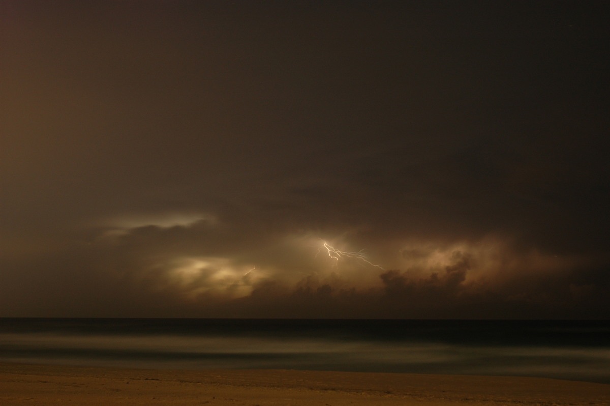 lightning lightning_bolts : Gold Coast, QLD   27 November 2005