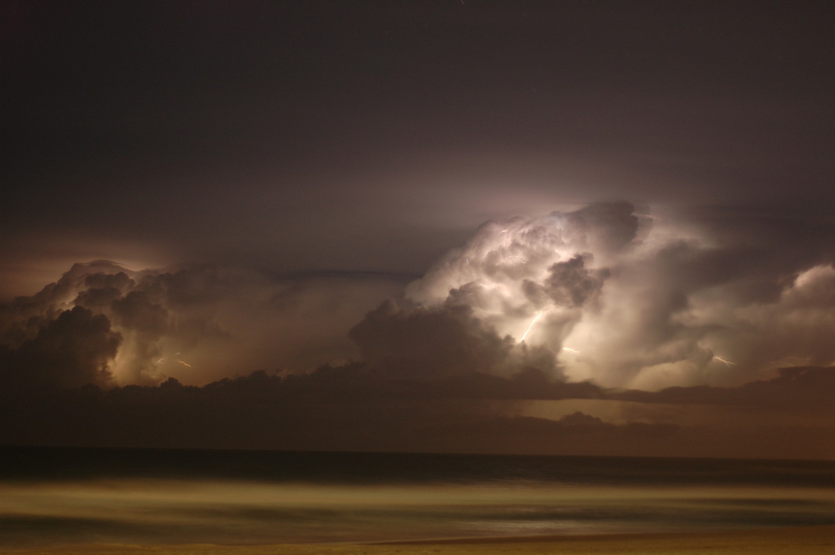 lightning lightning_bolts : Gold Coast, QLD   27 November 2005