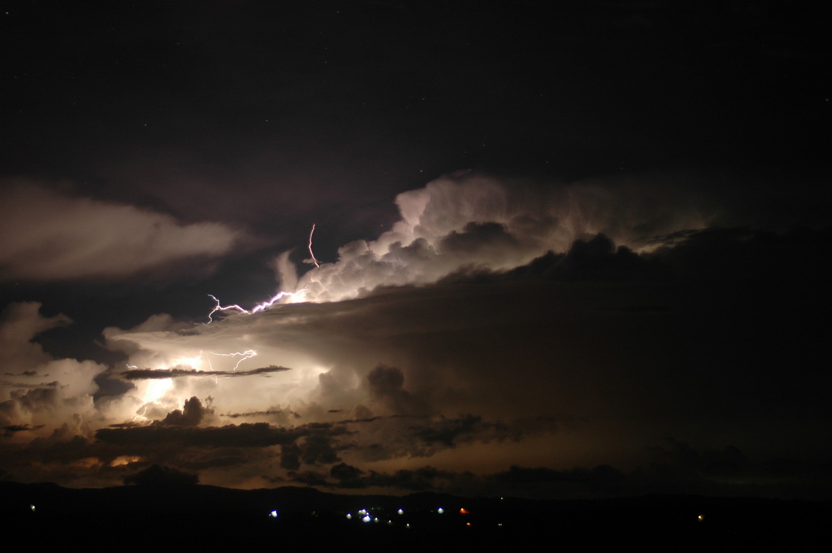 lightning lightning_bolts : McLeans Ridges, NSW   1 December 2005