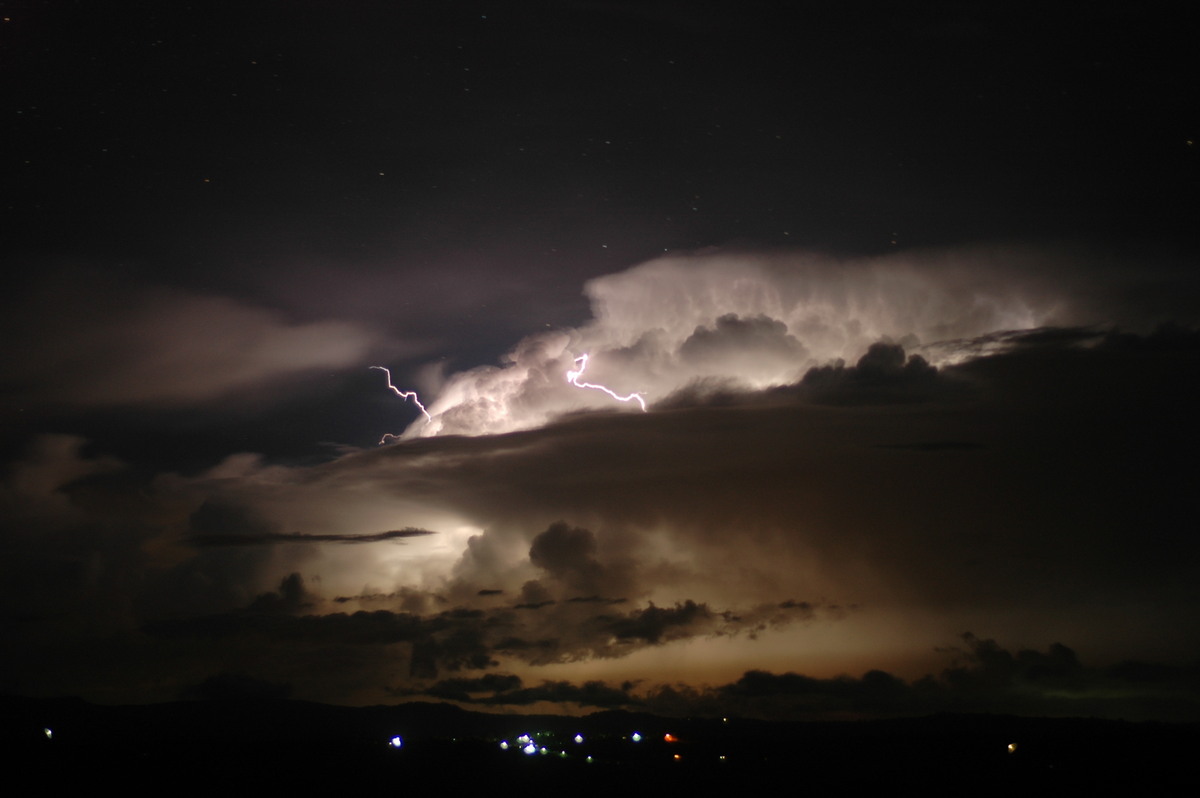 lightning lightning_bolts : McLeans Ridges, NSW   1 December 2005