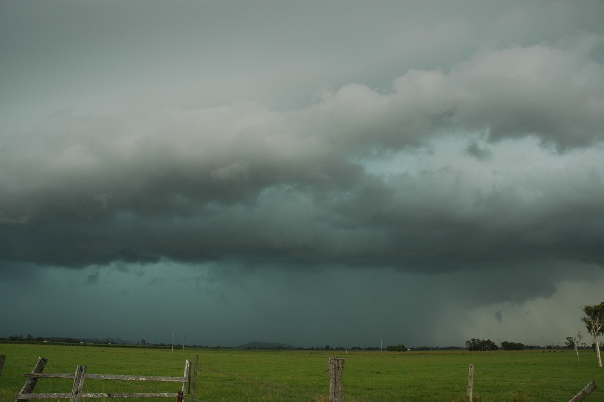 raincascade precipitation_cascade : Woodburn, NSW   1 December 2005