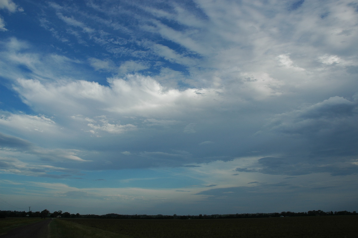 anvil thunderstorm_anvils : S of Lismore, NSW   7 December 2005