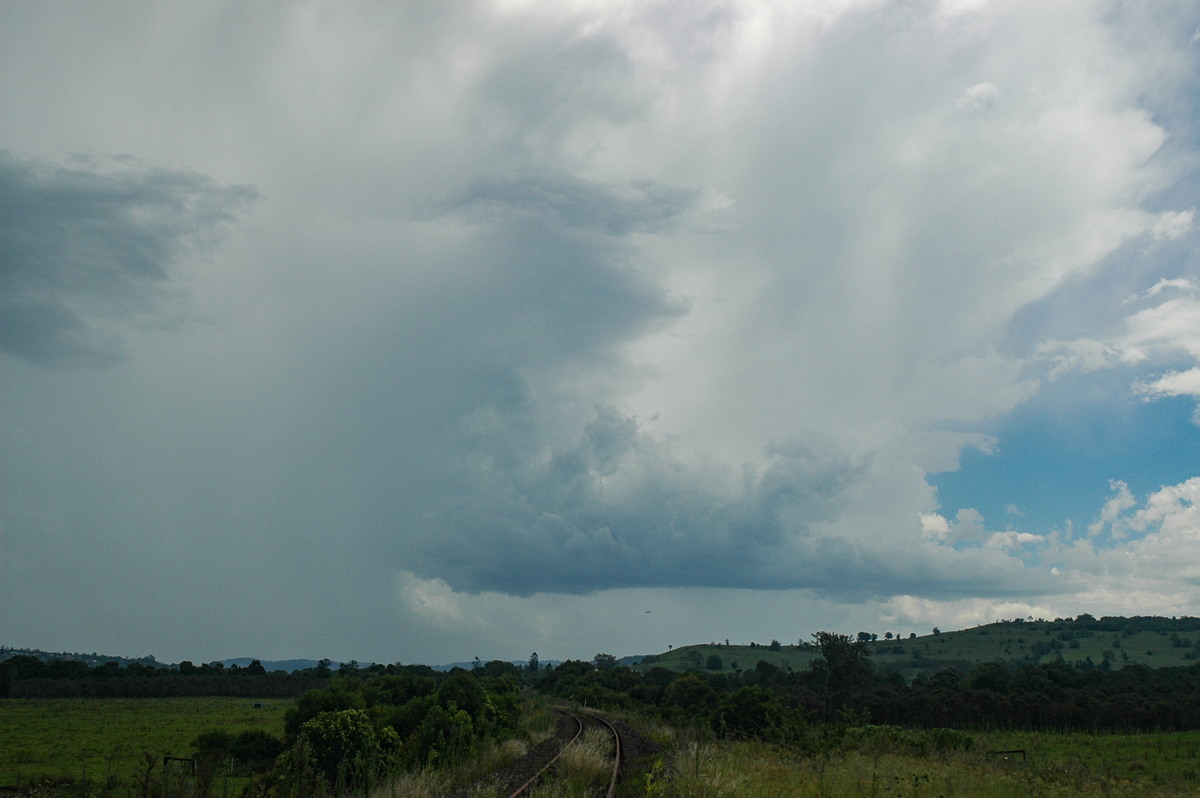 cumulonimbus thunderstorm_base : Bexhill, NSW   9 December 2005